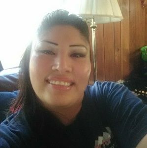 Meet your Posher, Leannah